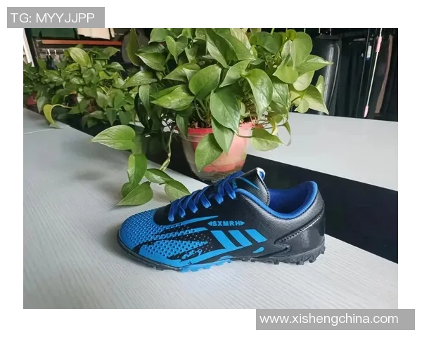 足球明星亲授技巧教你如何挑选最适合的足球鞋助你提升球场表现 足球明星亲授技巧教你如何挑选最适合的足球鞋助你提升球场表现