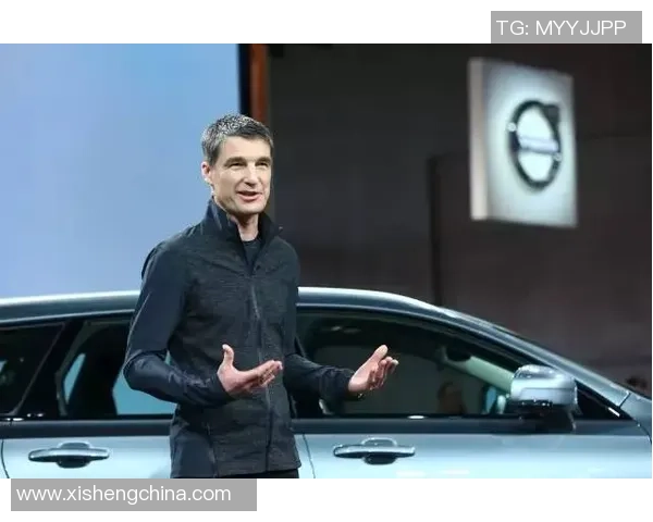 国外足球明星冬季时尚穿搭解析引领潮流风向标